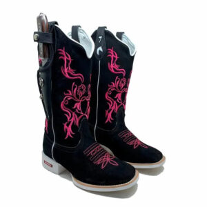 BotaFaca Primavera
                                    - Couro Nobuck Preto | Bordado Rosa | Solado Branco