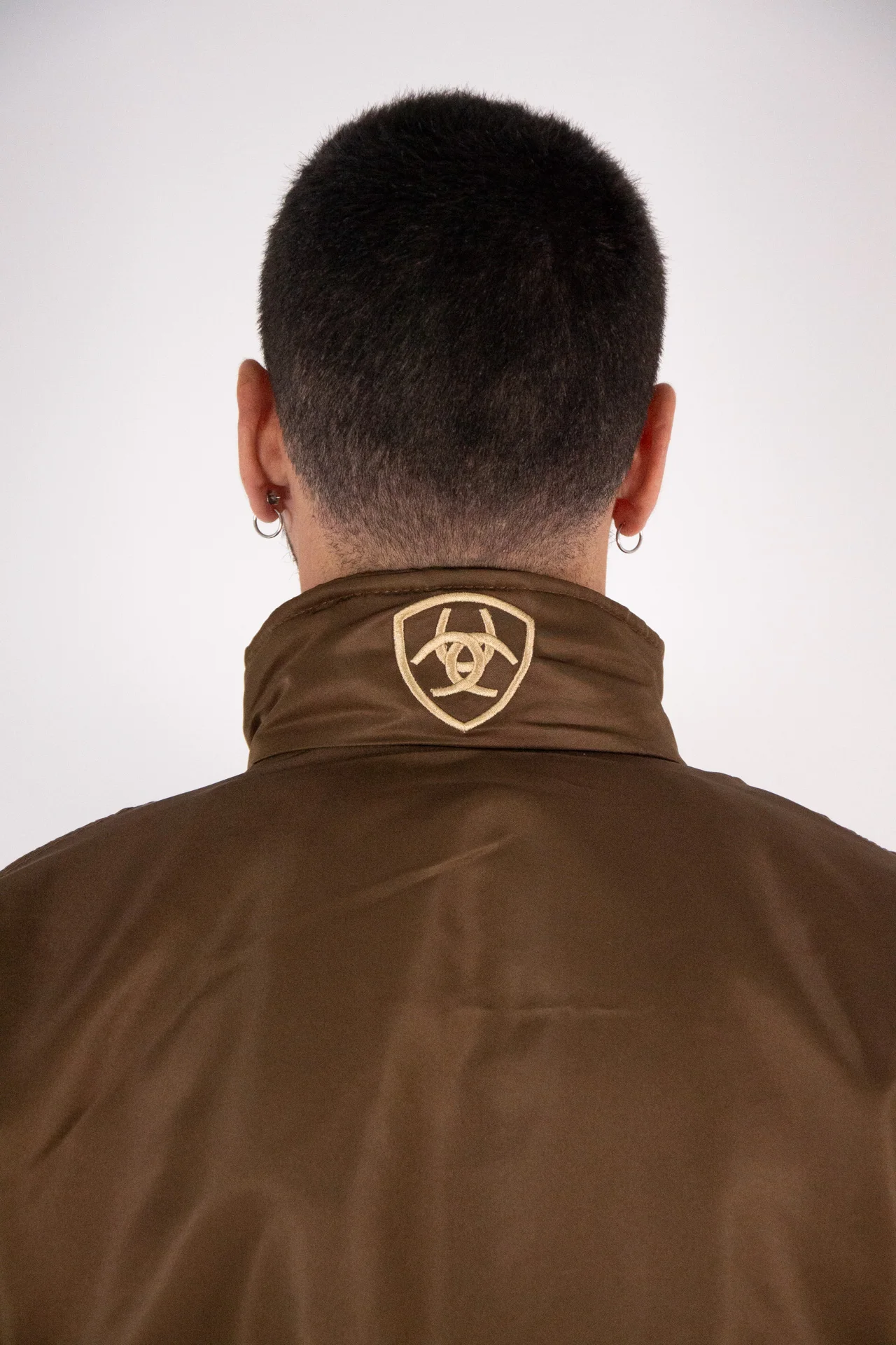 Jaqueta Masculina Ariat Nylon - Bordado Marrom - Imagem 3